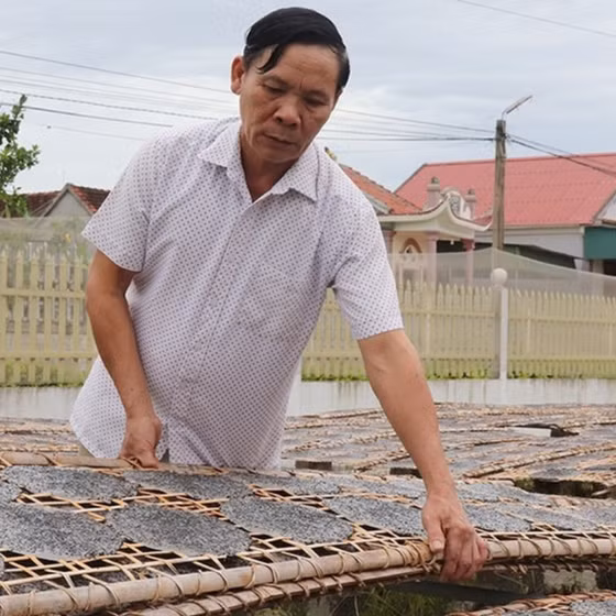 Bánh đa vừng đen