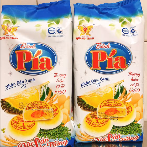 Bánh pía nhân đậu xanh Quãng Trân
