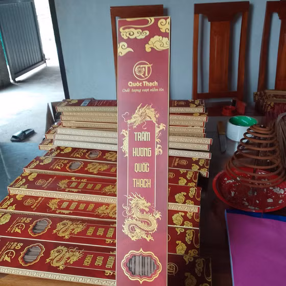 Hương trầm Quốc Thạch