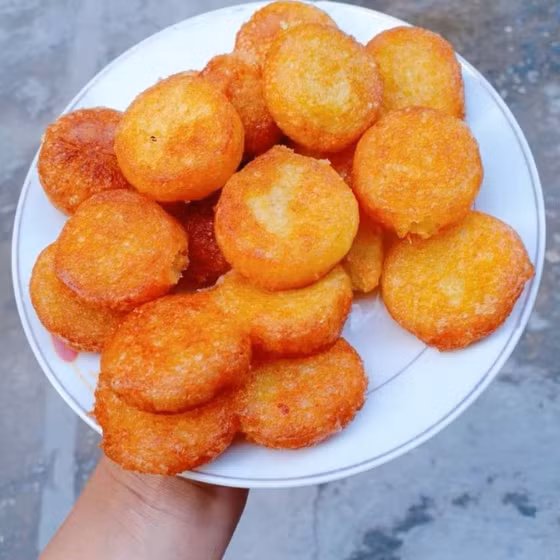 Xôi chiên phồng cốt dừa