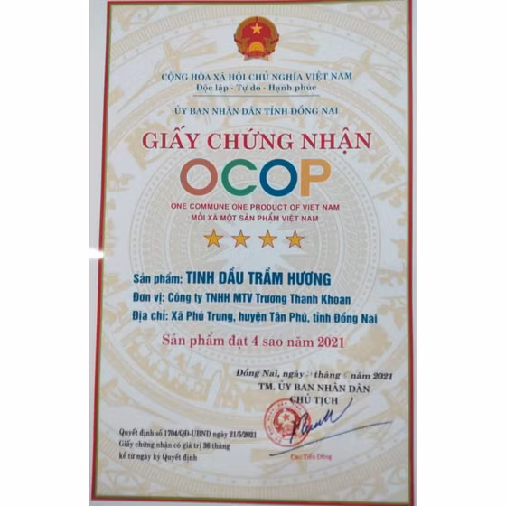 Tinh dầu trầm hương 