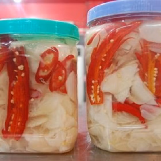 Măng dầm tỏi ớt