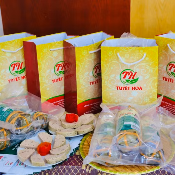 Giò bột Tuyết Hoa
