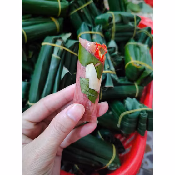 Nem chua Ý Bình