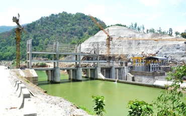 Nhà máy Thủy điện Nậm Lúc, do Công ty CP Thủy điện Đông-Nam Á Nậm Lúc làm chủ đầu tư.