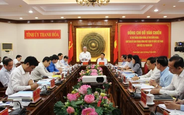 Toàn cảnh buổi làm việc giữa Đoàn công tác của Ủy ban Trung ương Mặt trận Tổ quốc Việt Nam với Ban Thường vụ Tỉnh ủy Thanh Hóa.
