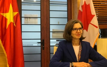 Bà Deborah Paul, Đại sứ Canada tại Việt Nam.