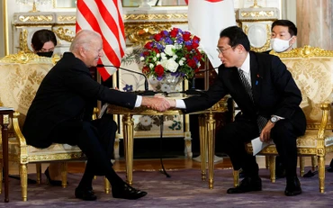 Thủ tướng Nhật Bản Kishida Fumio và Tổng thống Mỹ Joe Biden tại Tokyo, ngày 23/5. (Ảnh: Reuters)