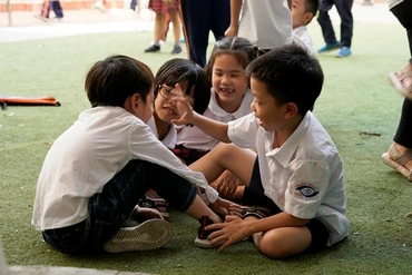 Trò chơi vận động giúp trẻ tự tin hơn.