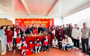 Các gia đình Việt kiều tại Bồ Đào Nha vui đón Tết cổ truyền.