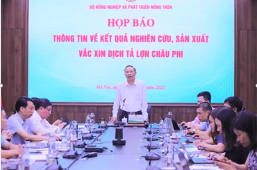 Họp báo thông tin về kết quả nghiên cứu, sản xuất vaccine dịch tả lợn châu Phi. 
