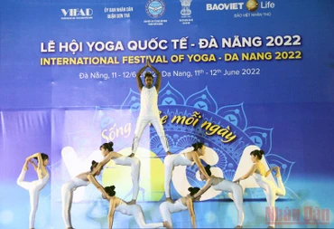 Khai mạc “Lễ hội Yoga quốc tế - Đà Nẵng 2022” tối 11/6.