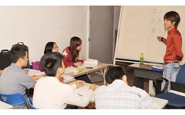 ột lớp học giáo dục định hướng cho lao động trước khi đi làm việc tại Nhật Bản (Ảnh: Báo Thời nay).