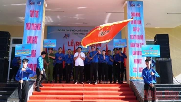 Phát lệnh ra quân Chiến dịch Thanh niên tình nguyện hè 2022.