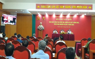 Toàn cảnh hội nghị.