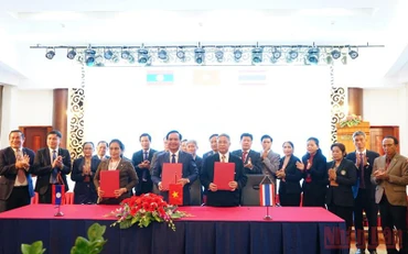 Lãnh đạo 3 tỉnh ký kết biên bản hợp tác giai đoạn 2022-2024.