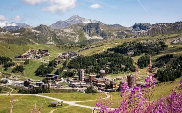 Thị trấn La Plagne Tarentaise (Ảnh:laplagne-tarentaise.fr)