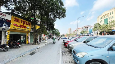 Dịch vụ cho thuê xe ô-tô tự lái gặp rất nhiều khó khăn trong việc đòi tiền phạt khi người thuê xe vi phạm Luật Giao thông. Ảnh: MINH HIẾU