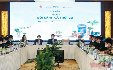 Quang cảnh buổi tọa đàm.