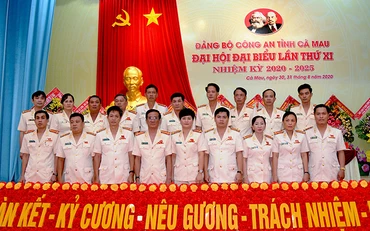  Ra mắt Ban Chấp hành Đảng bộ Công an Cà Mau nhiệm kỳ 2020-2025.