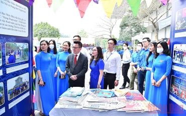 Trại thanh niên Báo Nhân Dân tại Hội trại thanh niên với chủ đề "Tuổi trẻ sáng tạo" chào mừng Hội Báo Toàn quốc và Đạị hội Đoàn các cấp năm 2022. (Ảnh: THỦY NGUYÊN)