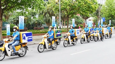 Ra quân hưởng ứng Tháng vận động triển khai bảo hiểm xã hội toàn dân. Ảnh: Bảo hiểm xã hội Hà Nội