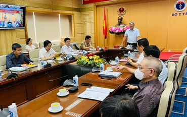 Thứ trưởng Nguyễn Trường Sơn phát biểu tại hội nghị.