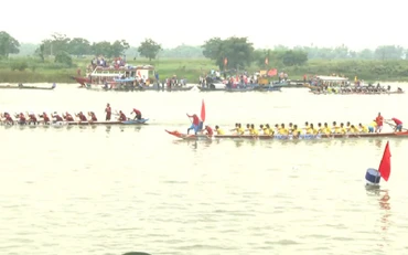 Các đội nỗ lực thi đấu.