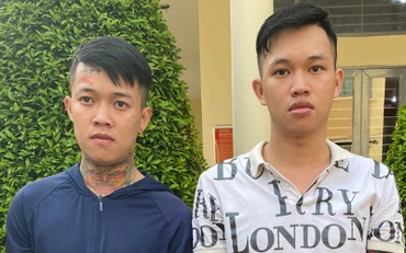Hai đối tượng làm giấy tờ giả quy mô lớn ở Đồng Nai.