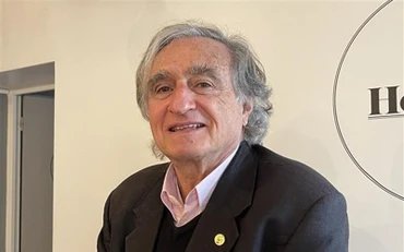 Ông Jean-Pierre Archambault, Tổng thư ký Hội hữu nghị Pháp Việt (AAFV). (Ảnh: Nguyễn Thu Hà/TTXVN)