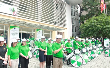 Quang cảnh lễ phát động.