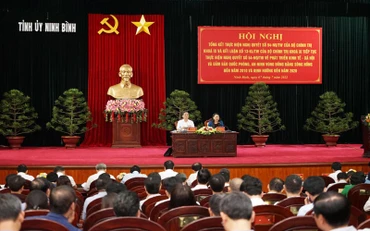 Quang cảnh Hội nghị tổng kết thực hiện Nghị quyết 54-NQ/TW ở Ninh Bình.