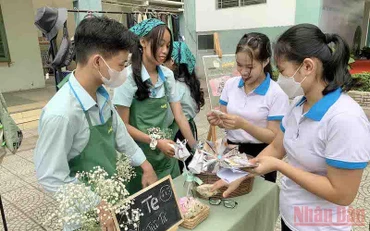 Sản phẩm từ các vật liệu tái chế thu hút sinh viên.