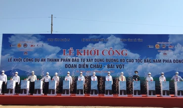 Khởi công dự án đường cao tốc đoạn Diễn Châu - Bãi Vọt