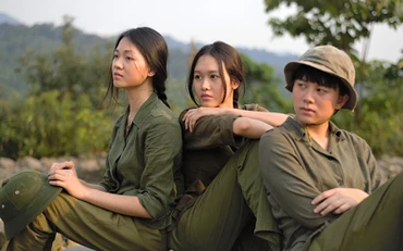 Cảnh trong phim Bình minh đỏ. Ảnh: Trần Chí Thành