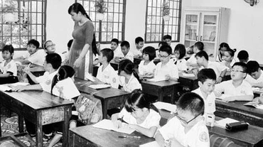 TP Ðà Nẵng đang tập trung đầu tư cho giáo dục, phấn đấu đến năm 2016 tất cả học sinh tiểu học đều được bán trú và học ha