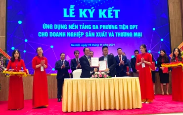 Ra mắt nền tảng ứng dụng DPT giúp doanh nghiệp từng bước chuyển đổi số.
