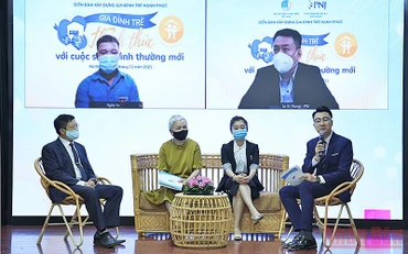 Các chuyên gia, đại biểu chia sẻ ý kiến tại Diễn đàn.