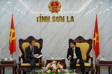 Đoàn công tác Đại sứ quán Australia tại Việt Nam chào xã giao lãnh đạo tỉnh Sơn La. 