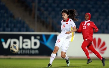 "Cơn lốc đường biên"