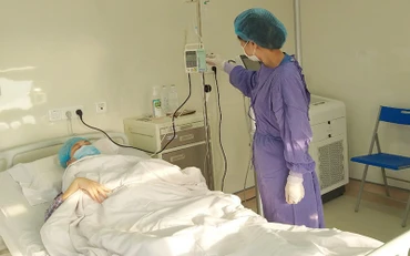 Chăm sóc bệnh nhân ghép tủy điều trị ung thư máu tại bệnh viện trung ương Quân đội 108.