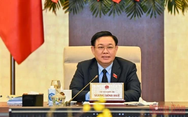 Chủ tịch Quốc hội Vương Đình Huệ phát biểu ý kiến tại phiên họp. (Ảnh: Duy Linh)