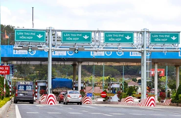 Trạm thu phí Định An trên tuyến cao tốc Liên Khương - Prenn.