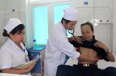Nguồn nhân lực chất lượng cao từ chính sách thu hút đã góp phần nâng cao chất lượng, đáp ứng được nhu cầu khám, chữa bệnh cho nhân dân ngay từ cơ sở.