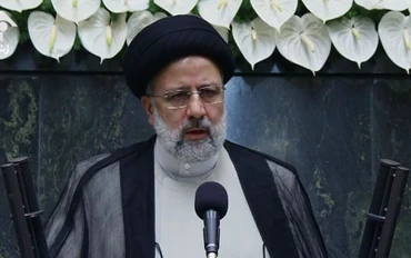 Tổng thống mới của Iran Ebrahim Raisi tuyên thệ nhậm chức trước Quốc hội nước này, ở Tehran, ngày 5/8. (Ảnh: IRNA)