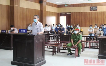 Toàn cảnh phiên xét xử.