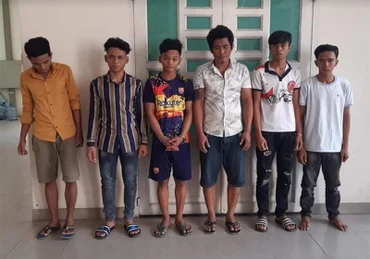 Các đối tượng tại cơ quan công an.