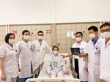 Bệnh nhân hồi phục sau ba tháng nằm viện.