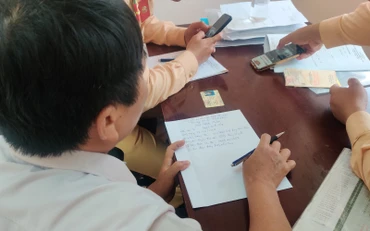 Lái xe làm việc tại cơ quan Công an.