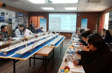 Quang cảnh buổi chấm các phương án kiến trúc cầu Trần Hưng Đạo chiều 19/1.